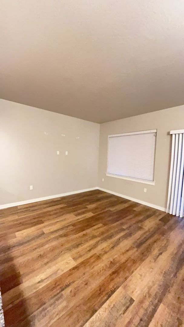 Photo - 3 Bedroom 2.5 Bath with Attached Garage Unidad 820