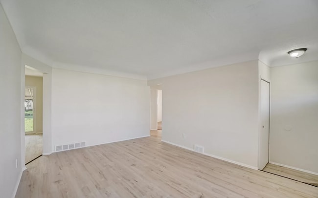 Photo - 20957 La Salle Blvd