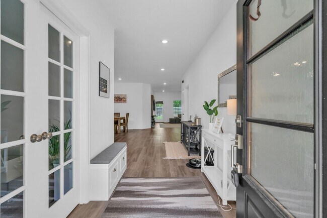 Photo - 1413 Cantabria Ct