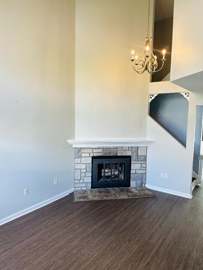 Photo - 3893 Boston Rd