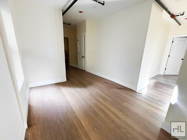 Photo - WADSWORTH AVENUE Unit 58