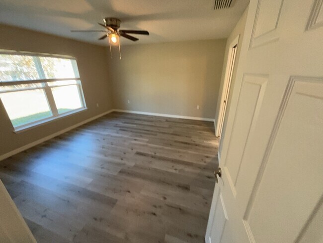 Photo - 3099 W Viking Ln