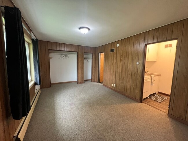 Photo - Pinewood Apartments