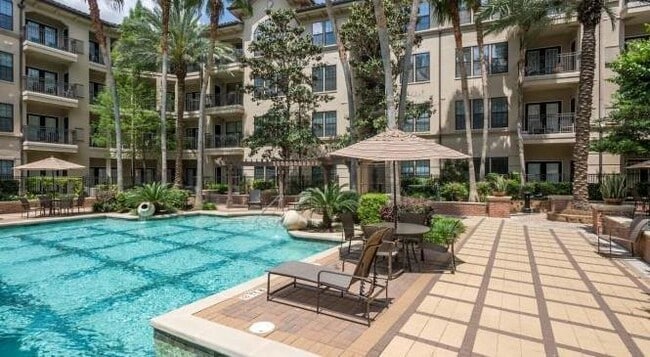 Photo - 3 Hermann Museum Cir Dr Unidad b8