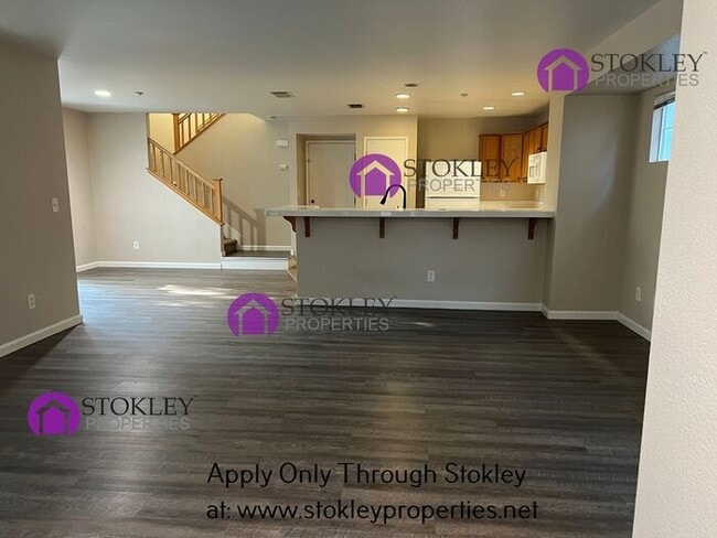 Photo - 110 Kingfisher St