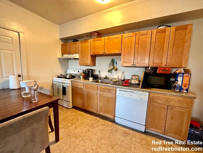 Photo - 14 Ashford St Unit 6