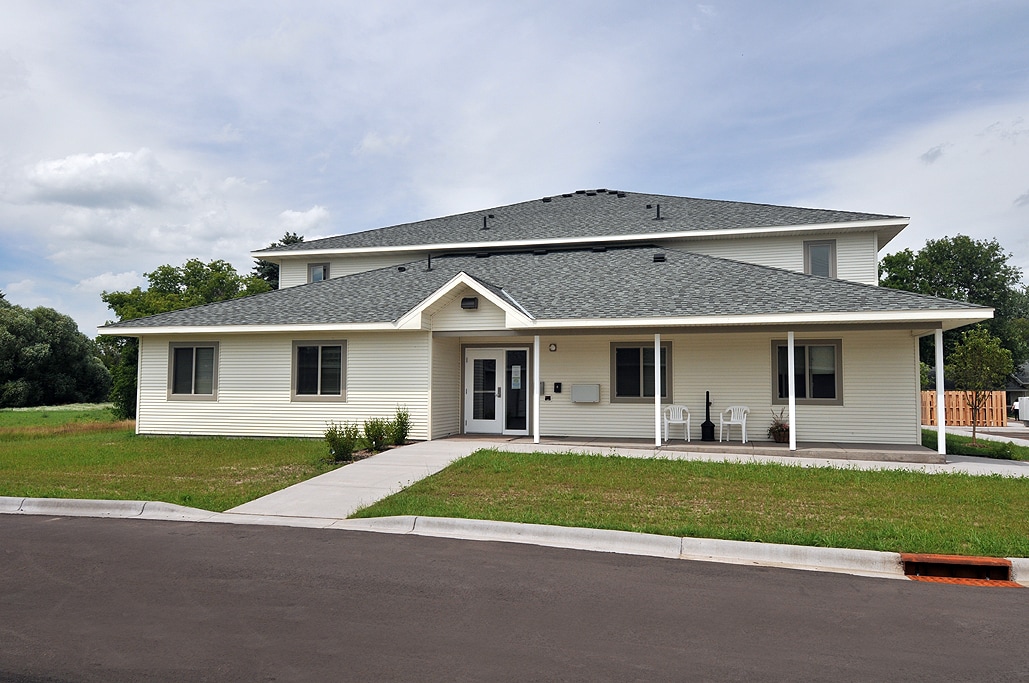 Photo - Willow Apartments