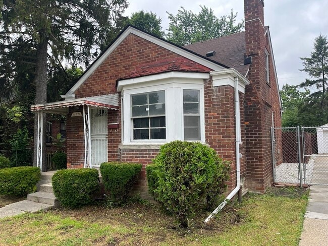 Photo - 16045 Edmore Dr