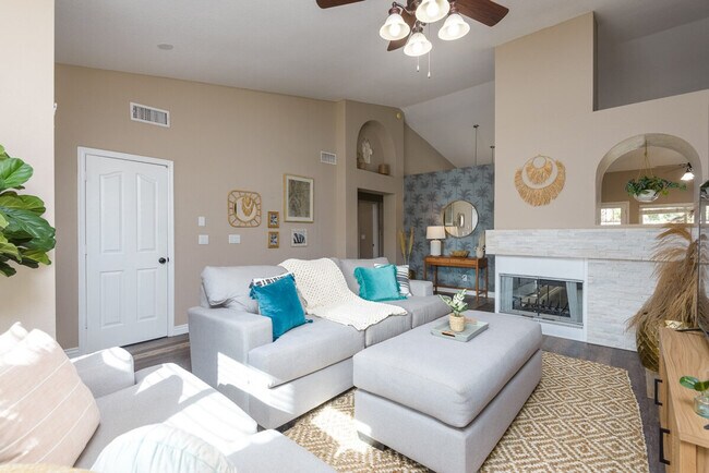 650 W Palo Verde St Unit SI ID1540147P