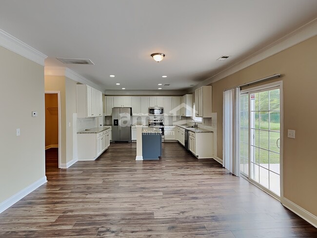 Photo - 6716 Evanton Loch Rd