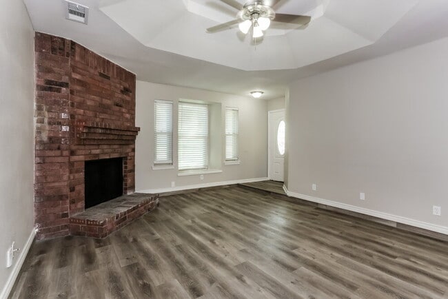 Photo - 6401 Springfield Dr