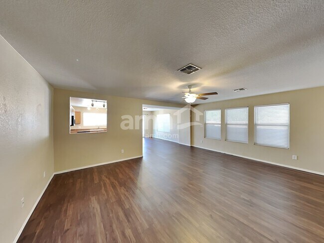 Photo - 10552 S Sunshower Way