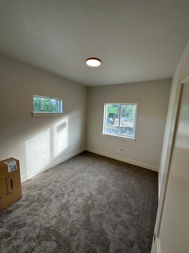 Photo - 522 E Heron Park St