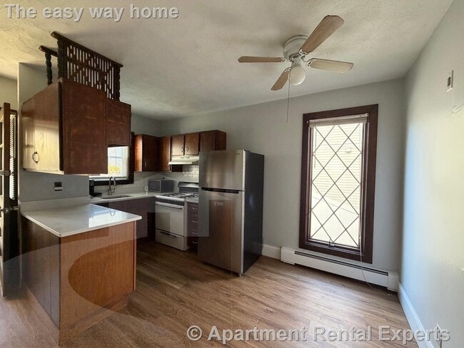 Photo - 31 Illinois Ave Apartments