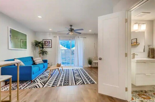 Photo - 3810 Southway Dr Unit 102