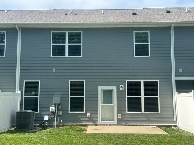 Photo - AVAILABLE NOW in Foxland Crossing