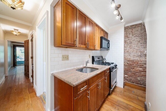 Photo - 344 8th St Unit 1