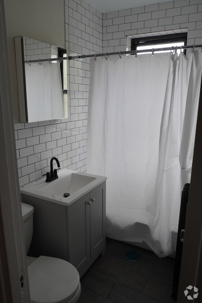 Building Photo - 4107 N Kedzie Ave Unit 2 Rental