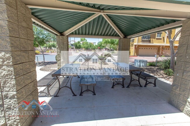 Photo - 900 S 94th St Unidad 1170