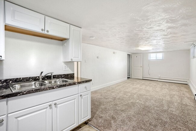 Photo - 1119 W 20th St Unit B
