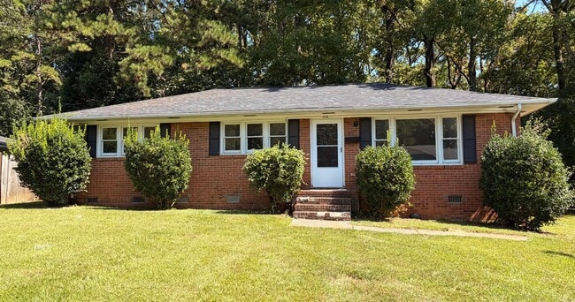 Building Photo - 6108 Castle Ct