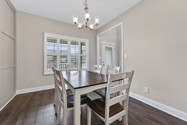 Photo - 792 Crestone Ln