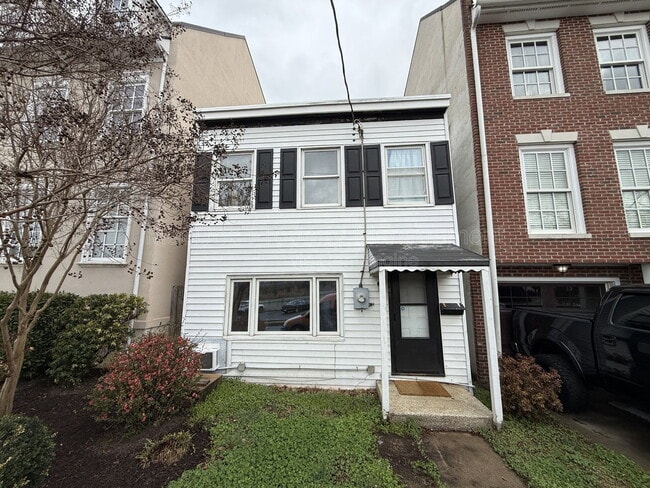 Building Photo - 107 Lafayette Blvd