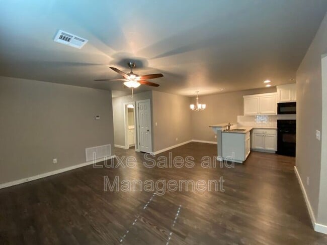 Photo - 1503 MacAlpine St