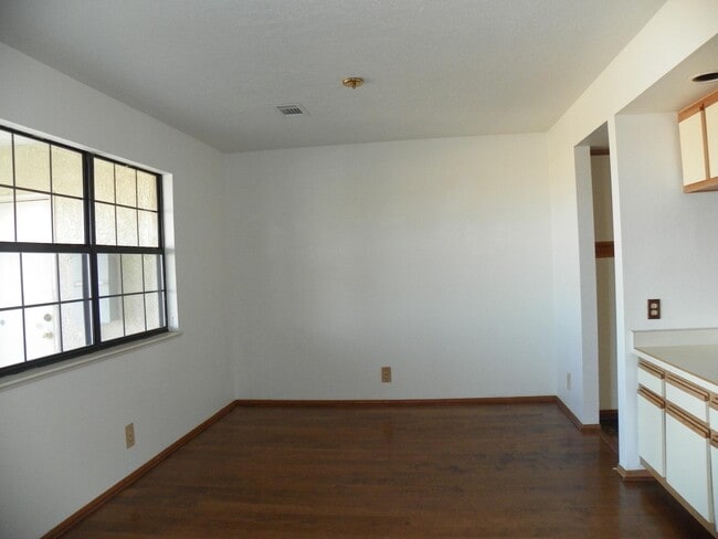 Photo - 839 Country Club Dr SE Unit 2C