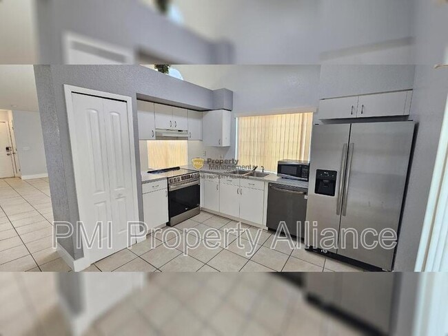 Photo - 2517 Davenport Cir