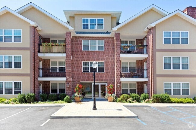Building Photo - 200 Carney St Unit 205 Rental