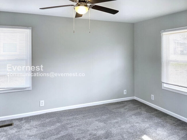 Photo - 1003 Oleander Dr