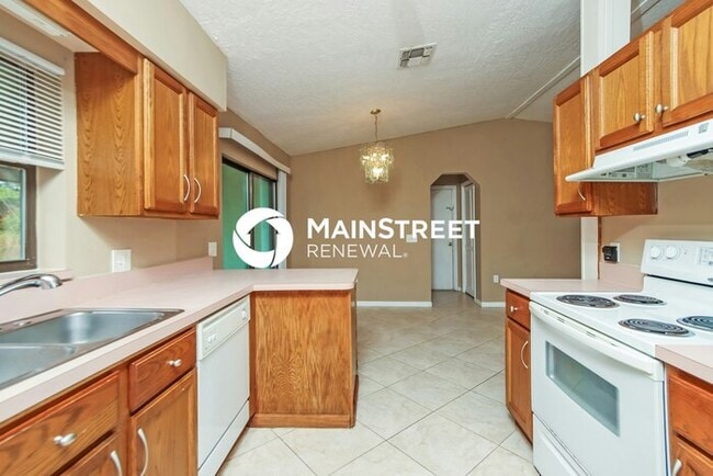 Photo - 3 Bedroom Pet-Friendly Home in Palm Bay, FL with Main Street Renewal