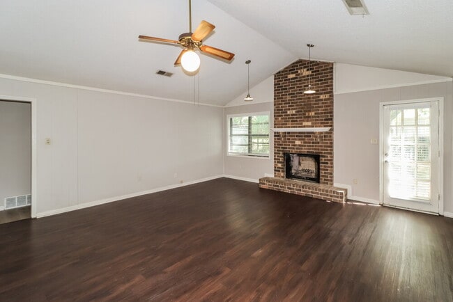 Photo - 7261 Hollorn Ln