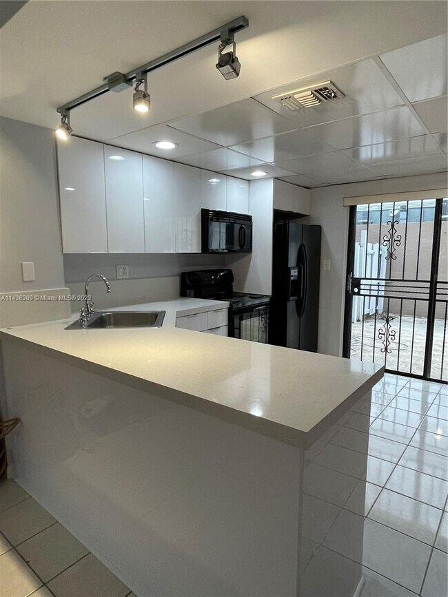 Photo - 1809 SW 107th Ave