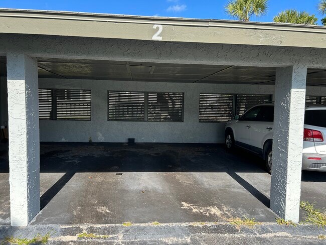 Photo - 160 Limewood Pl