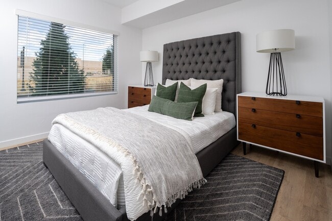 Photo - 7th West at Midtown