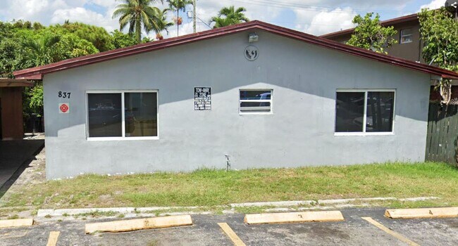 Photo - 837 NW 10th Terrace Unit 2