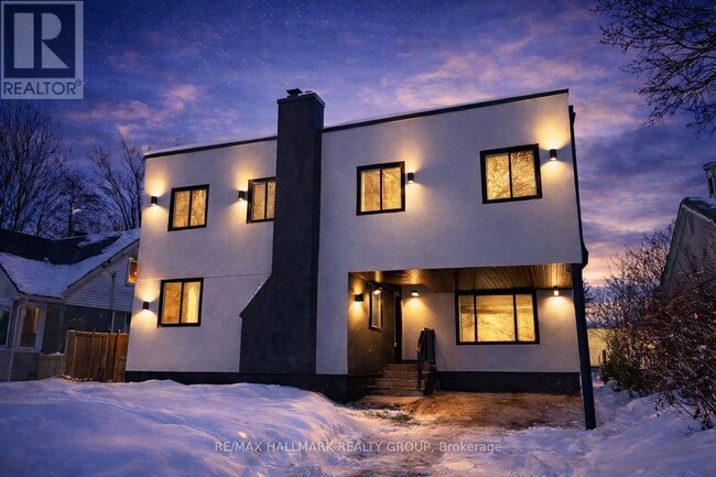 Photo - 131 Camelia Ave