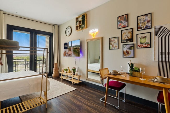 Building Photo - 9127 Research Blvd Unit ID1365736P