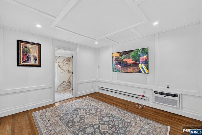 Photo - 91 Columbus Dr