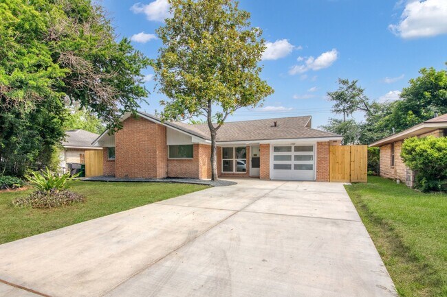 Building Photo - 1703 Ansbury Dr Rental