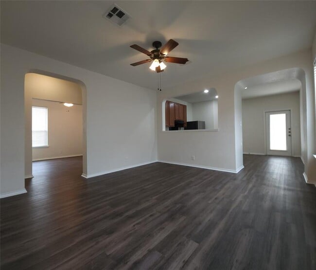 Photo - 205 Beech Dr