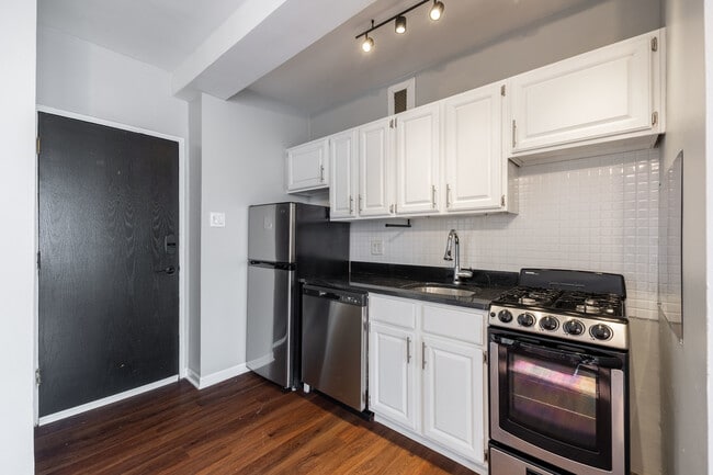 Photo - 1140 N La Salle Dr Unit 203