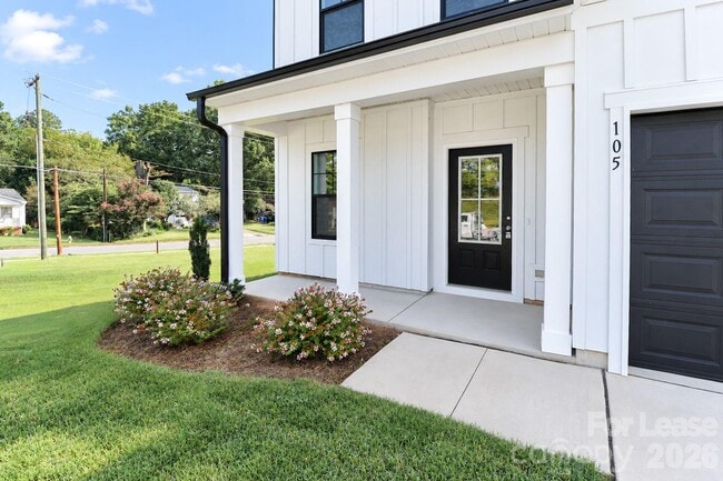 105 Silverwood Ct