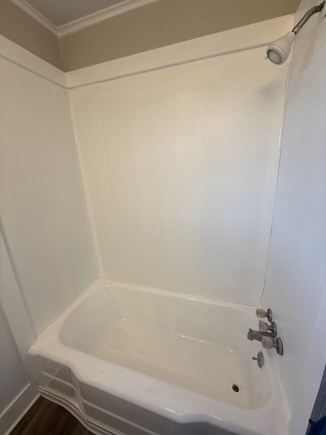 Photo - 1699 Eastland Ave