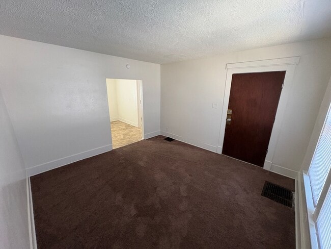 Photo - 2801 F St Unidad #1