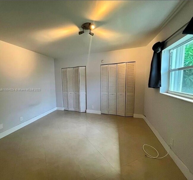 Photo - 1824 Monroe St Unidad 8