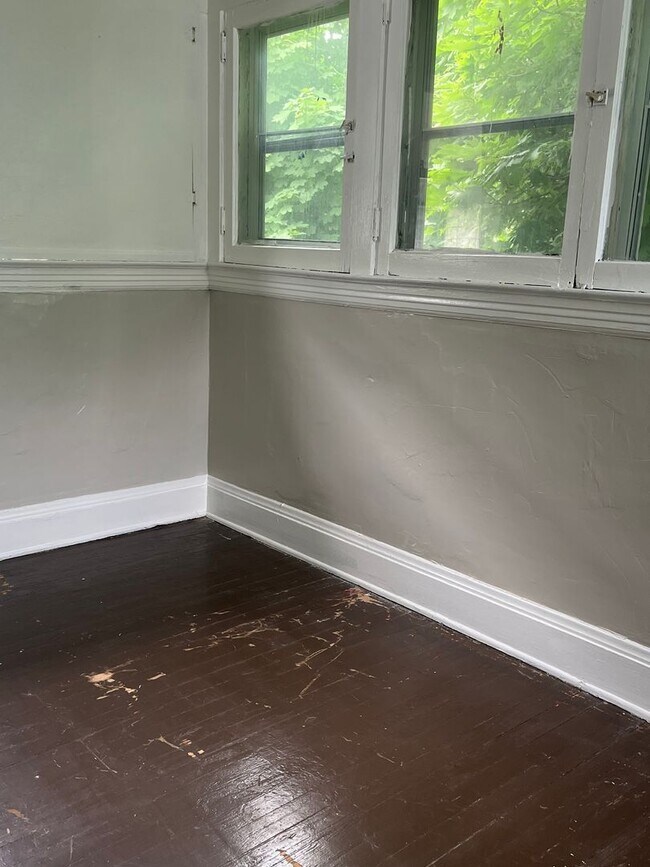 Photo - 11611 Fairport Ave Unit 11611 Fairport Ave - Down