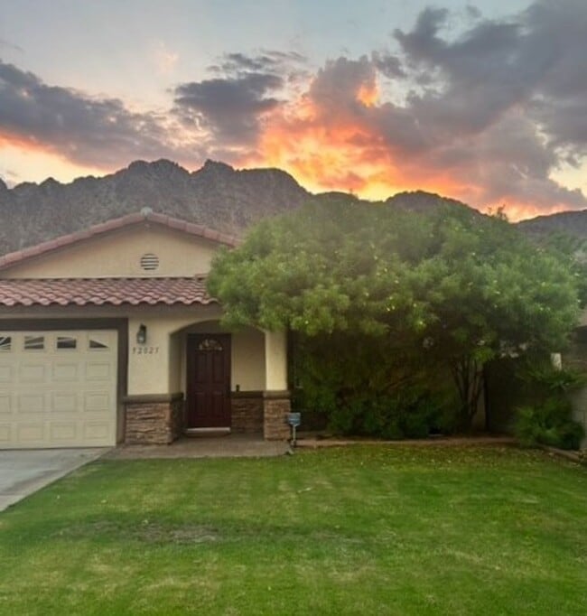 Building Photo - La Quinta Cove